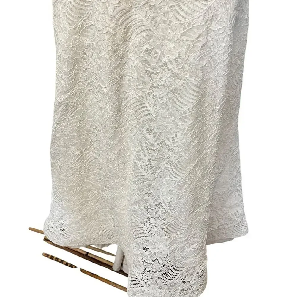 Melissa Sweet Ivory Lace V-Neck Trumpet Wedding Gown - Picture 8 of 16